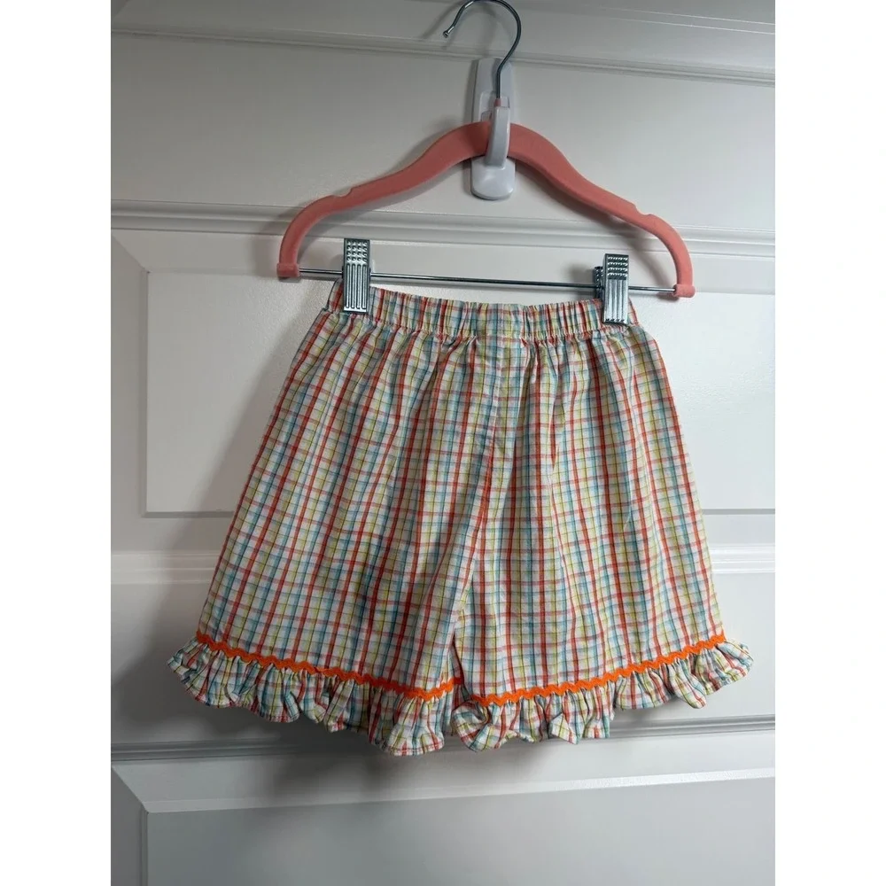 24.Mia's Kids White Smocked Ocean Animal Top and Plaid Ruffle Shorts Set Size 4